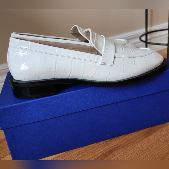 Palmer Sleek Loafer - Picture 2 of 9